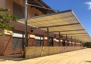 Sustainable Pergola Antaviana Barcelona School